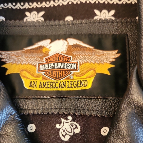 Harley-Davidson Black Leather Jacket Gold Eagle Patch Silver Details Women's XL - Picture 2 of 6